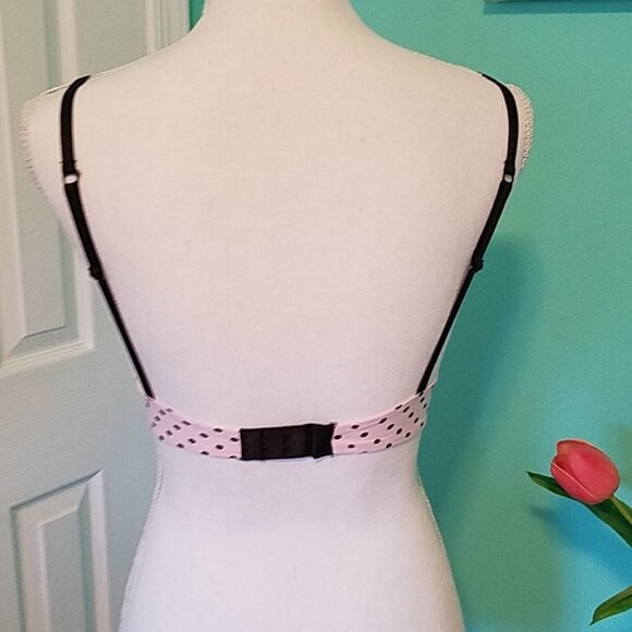 Victoria Secret Bra - Picture 4 of 6